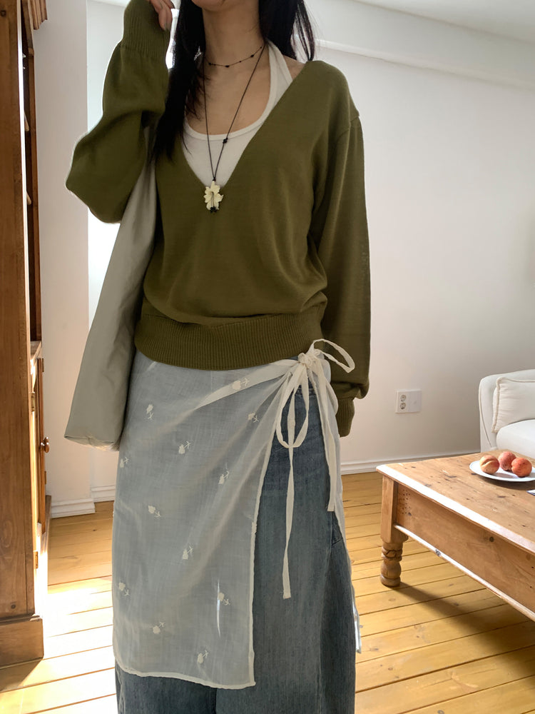 美色深V寬鬆針織衫
