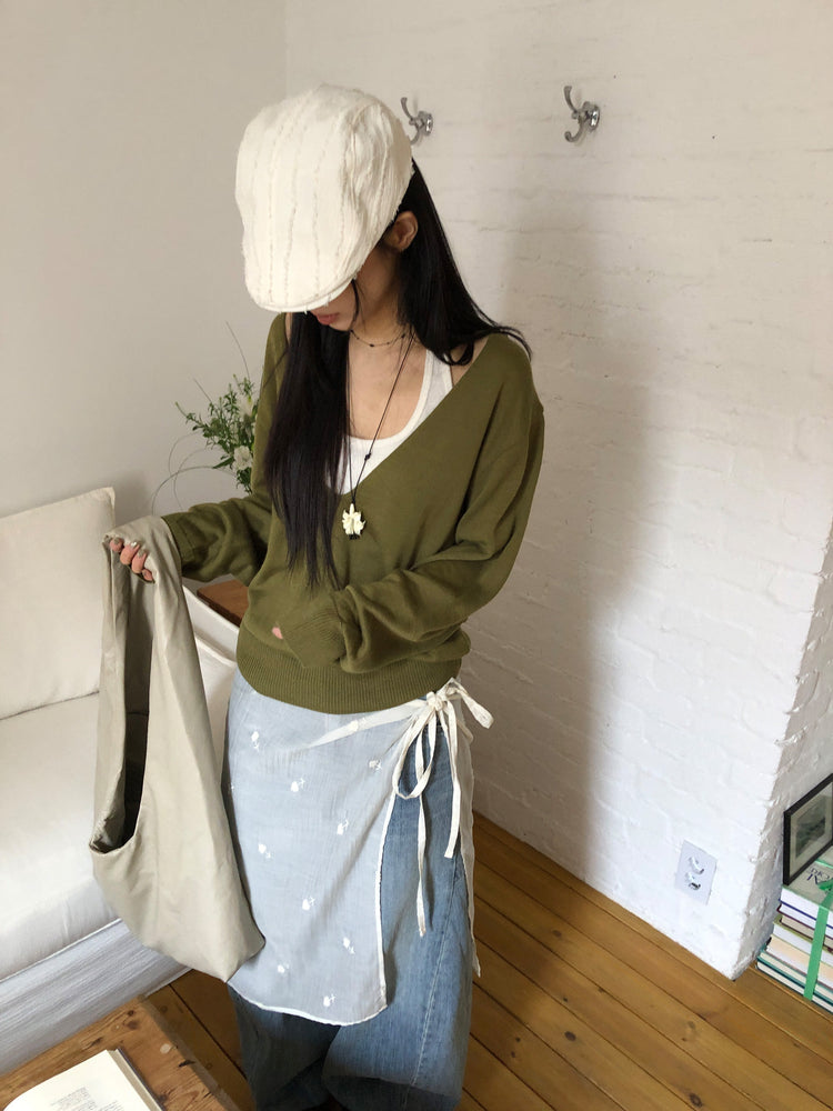 美色深V寬鬆針織衫
