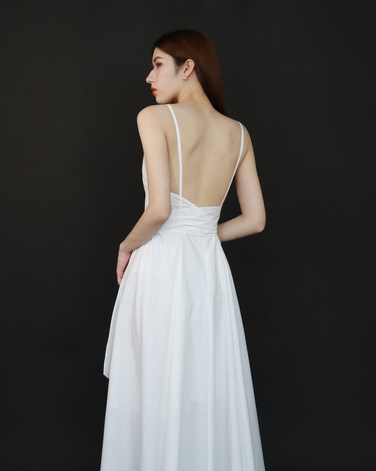 極美露背綁帶連身裙-白色