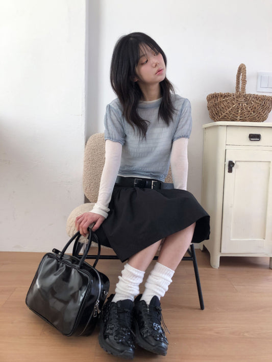 透膚皺紋理束口細節上衣