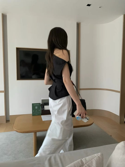 美肩腰帶細節上衣