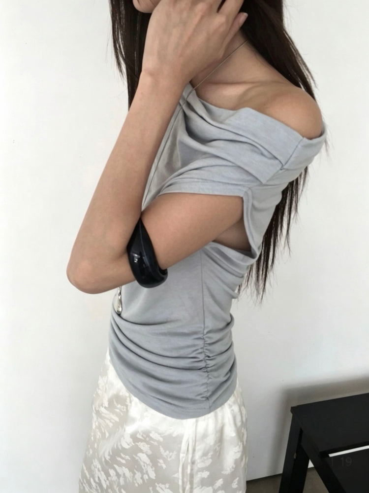 美肩抓皺細節修身上衣