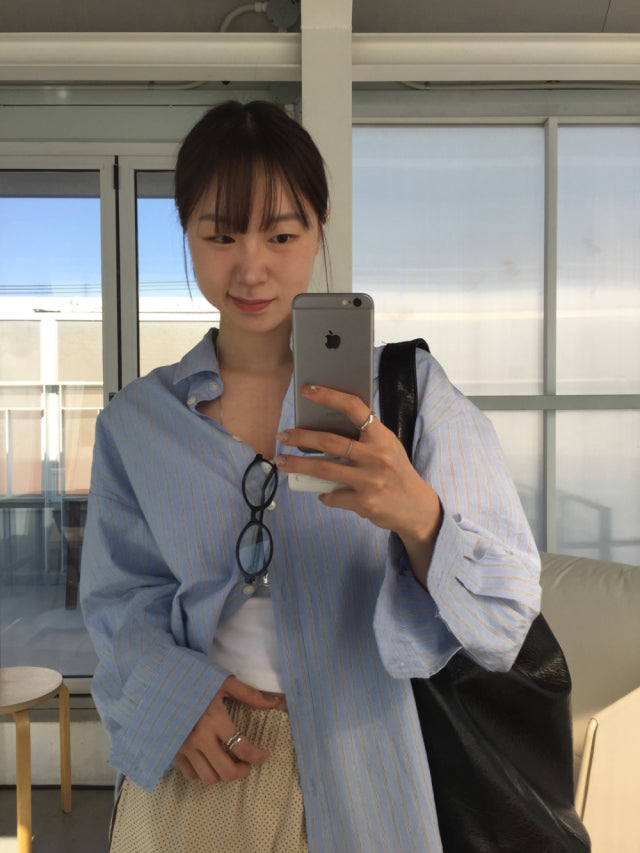 美色條紋寬鬆基礎襯衫