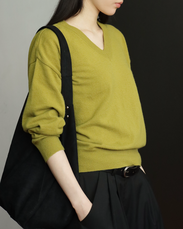 麂皮絨鉚釘細節垂感容量袋