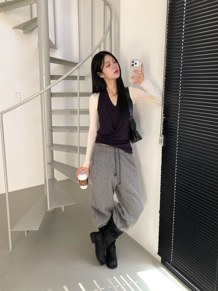 美色掛脖綁帶細節上衣