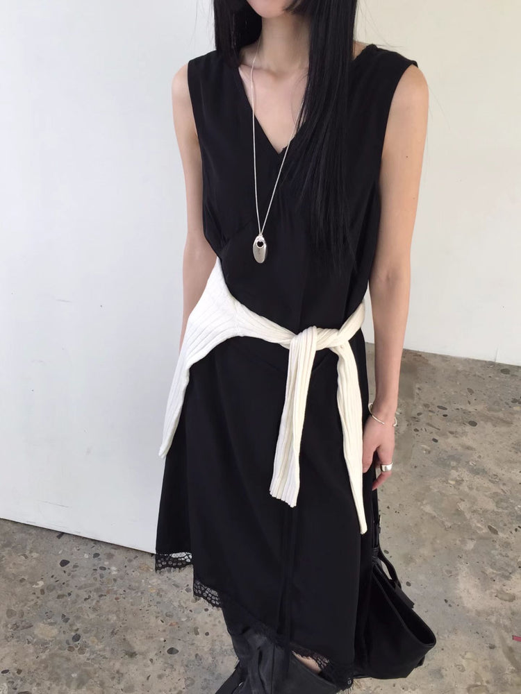 高級V領蕾絲邊綁帶細節連身裙