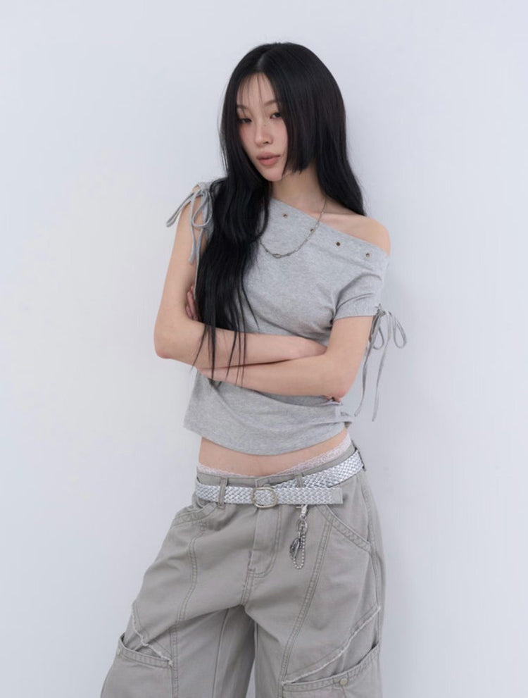 美肩鉚釘綁帶細節修身上衣