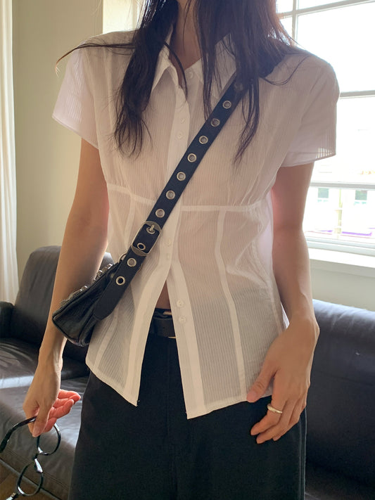 暗紋雙鈕扣細節修腰襯衫
