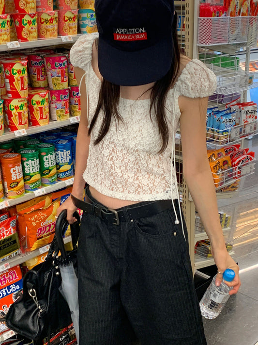 高質微透蕾絲綁帶細節上衣