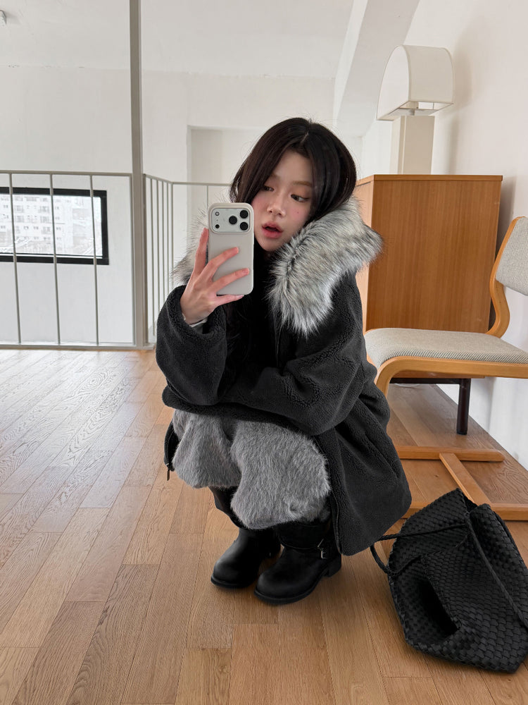 美色掛脖綁帶細節上衣