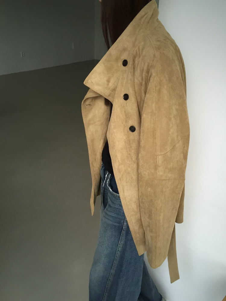 企領撞色袖口細節麂皮中長外套