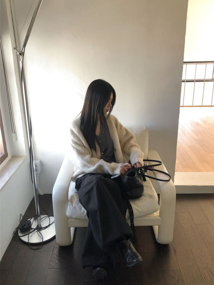 美色掛脖綁帶細節上衣