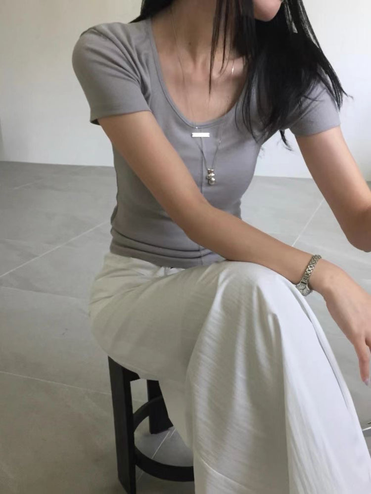 前後兩穿鐵扣中壓線細節上衣