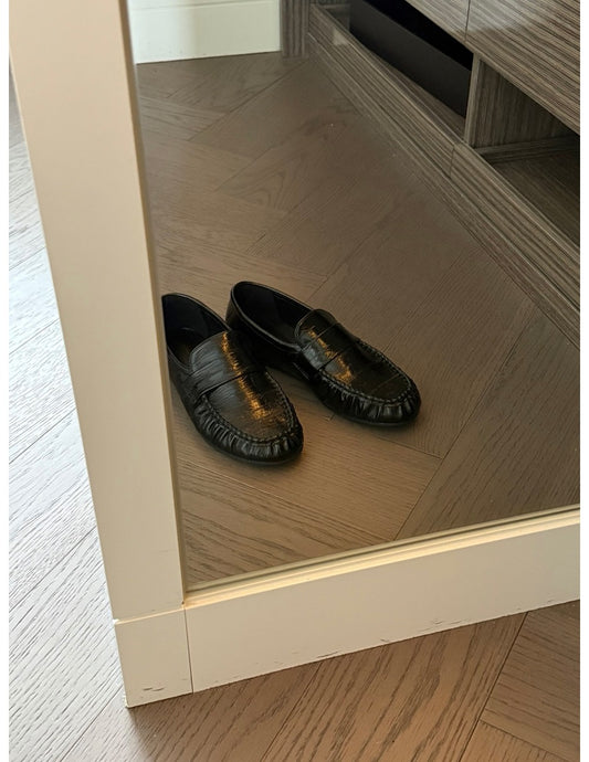 壓褶紋理細節樂福鞋