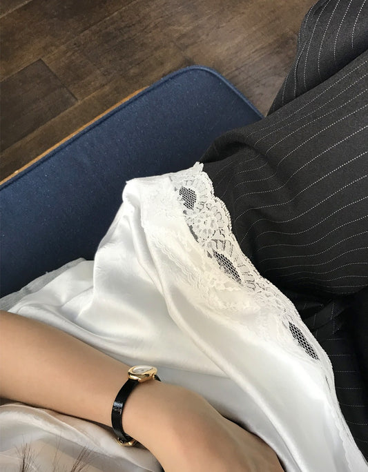 霧光澤胸線蕾絲邊細節連身裙