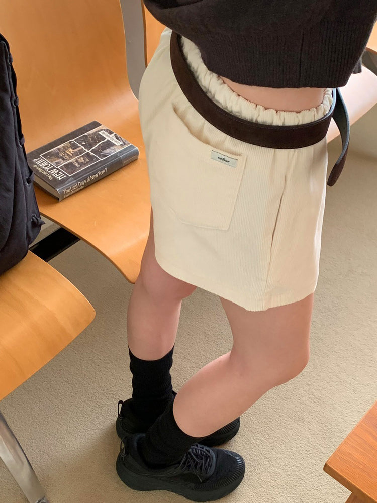 低腰標籤細節短褲