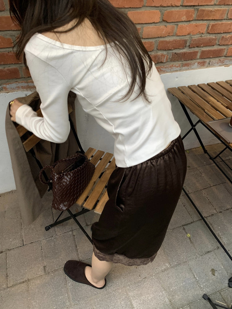 美色光澤蕾絲細節中裙