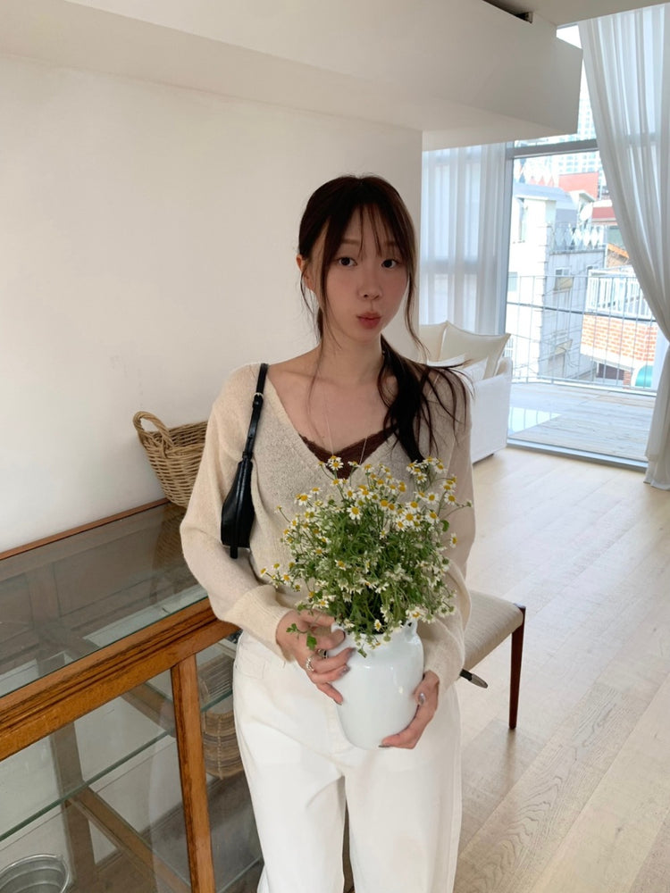 微透膚交疊扣鈕修腰針織上衣