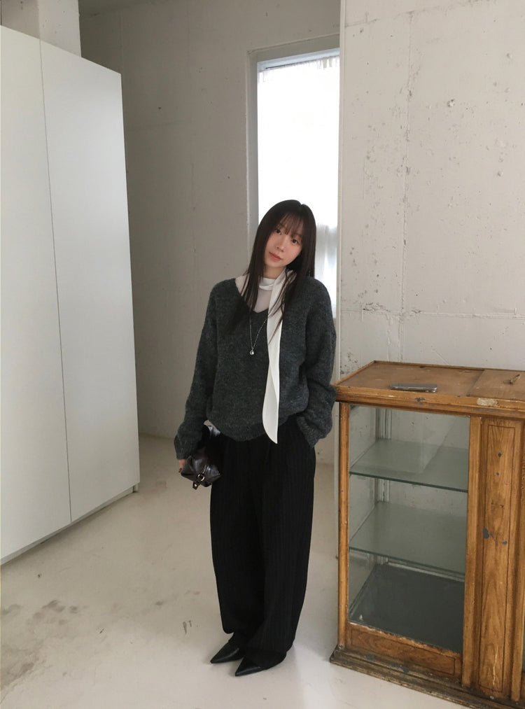 美背V領綁帶細節毛衣