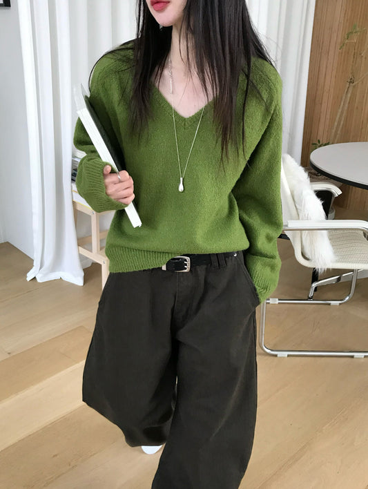 V領美肩線細節針織毛衣