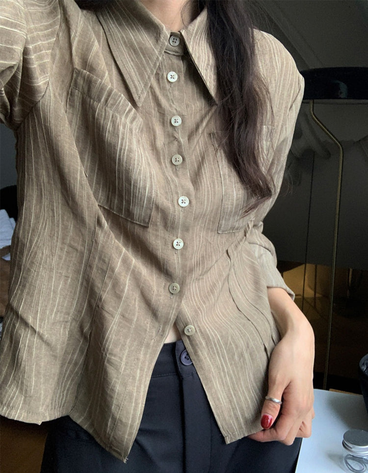 暗紋理修腰開叉細節襯衫