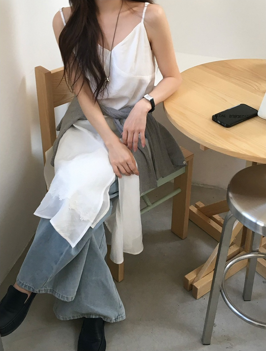 不規則下擺壓線蕾絲細節連身裙