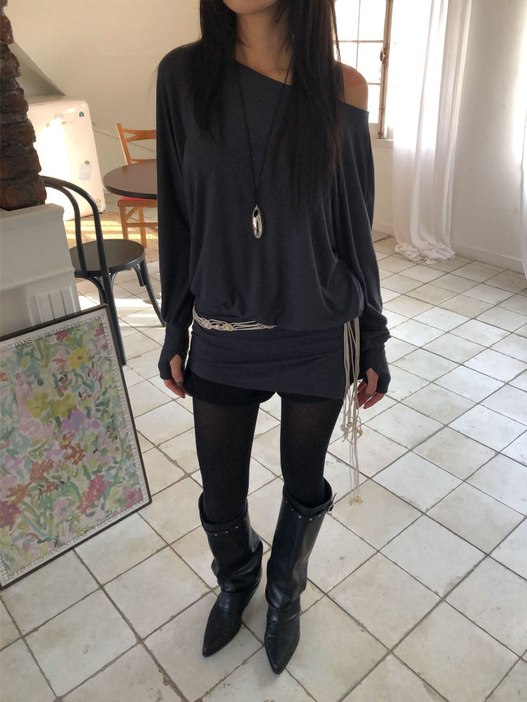 美肩側開叉指扣細節修腰連身裙