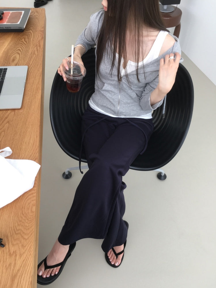 U領扣鈕細節寬鬆背心