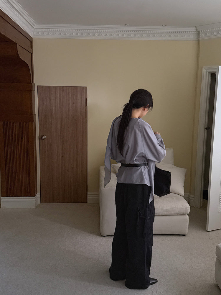 霧光澤垂領圍巾襯衫