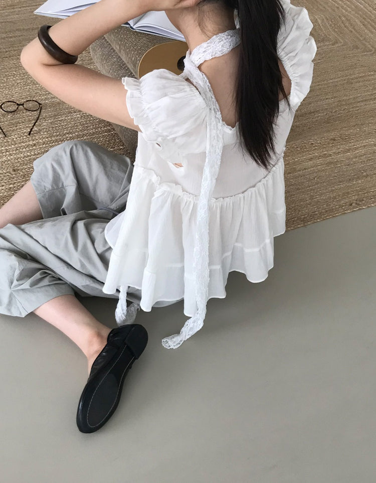 浪漫V領蕾絲胸壓線細節上衣