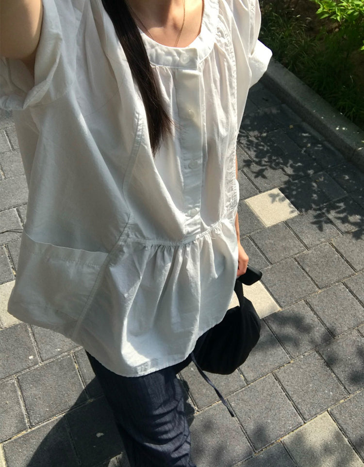 微傘皺褶圓領上衣