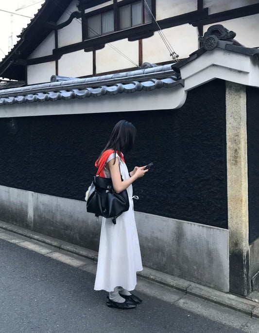 蕾絲邊細節修腰連身裙