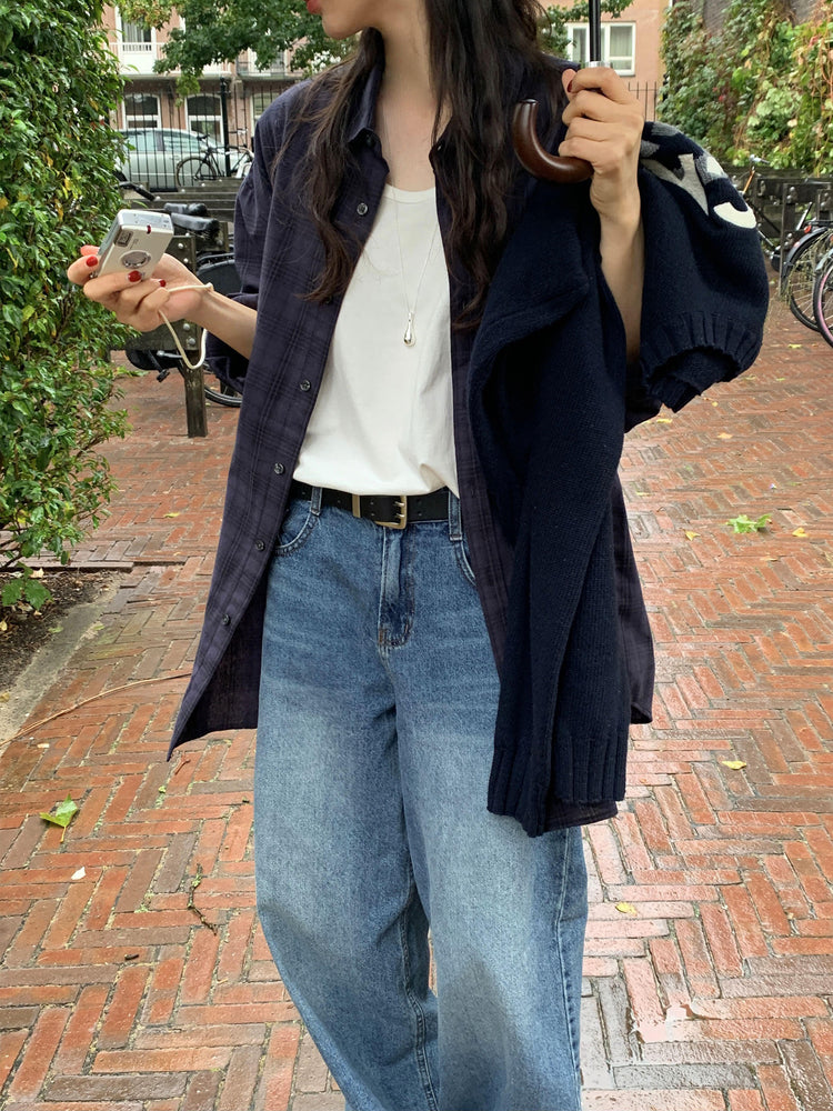 格紋同色系寬鬆襯衫