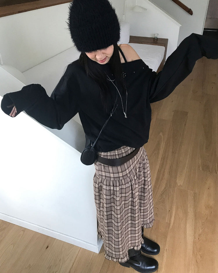 美肩不修邊鉚釘細節上衣