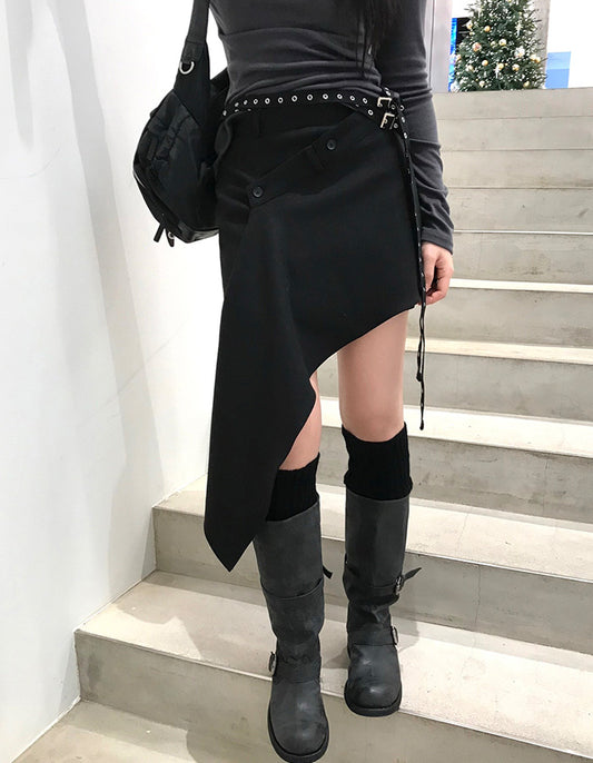 不規則下擺扣鈕短裙