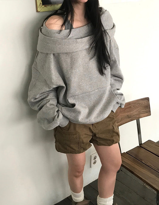 露肩連帽細節寬鬆衛衣