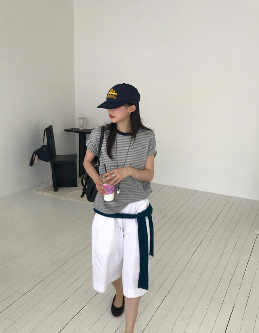 微鬆條紋撞色細節上衣
