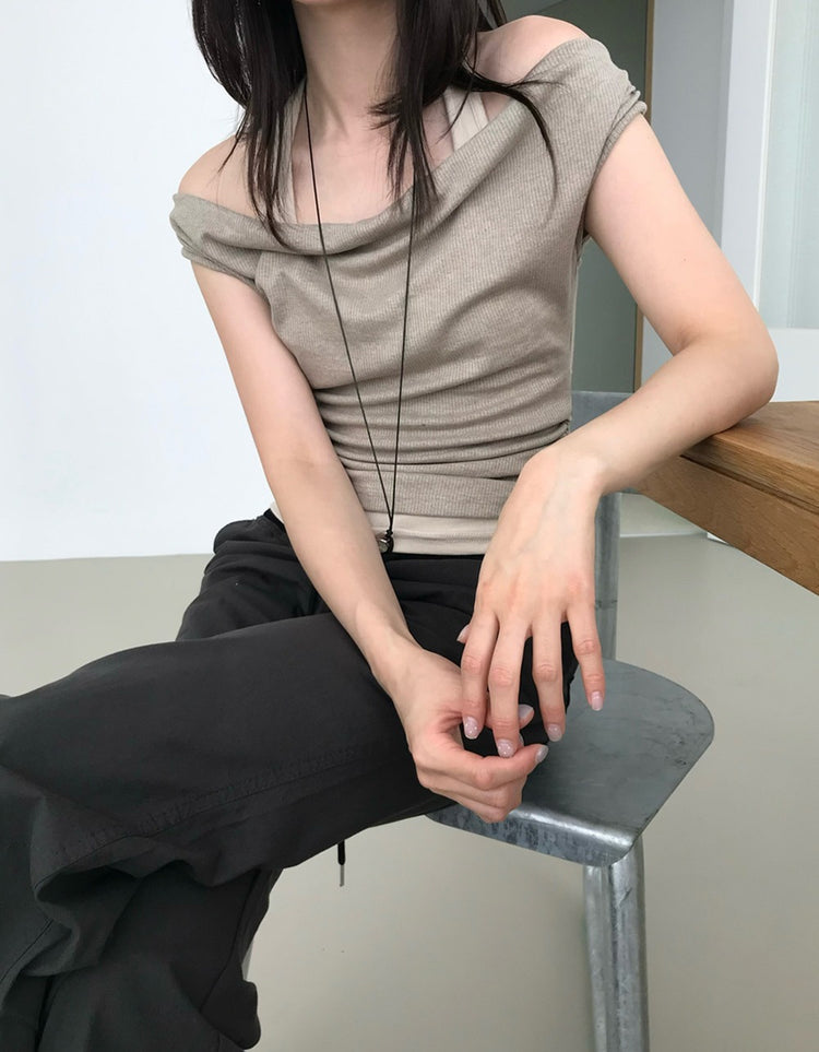 美肩抓皺細節假兩件上衣