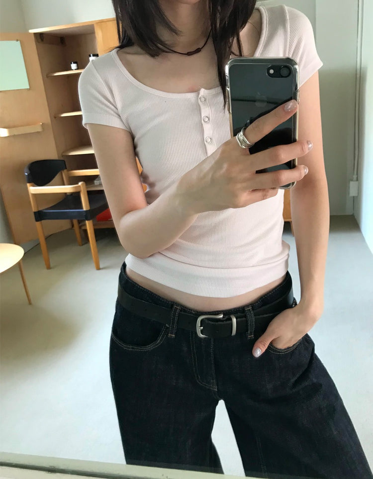 U領暗扣修身細節上衣