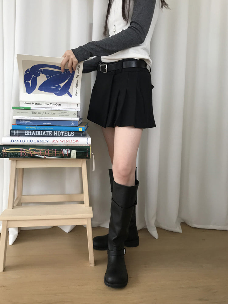 不對稱側扣百褶裙褲