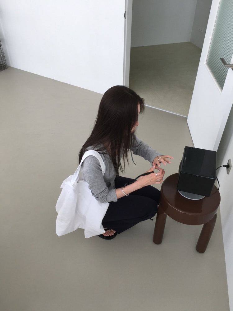 U領扣鈕細節寬鬆背心