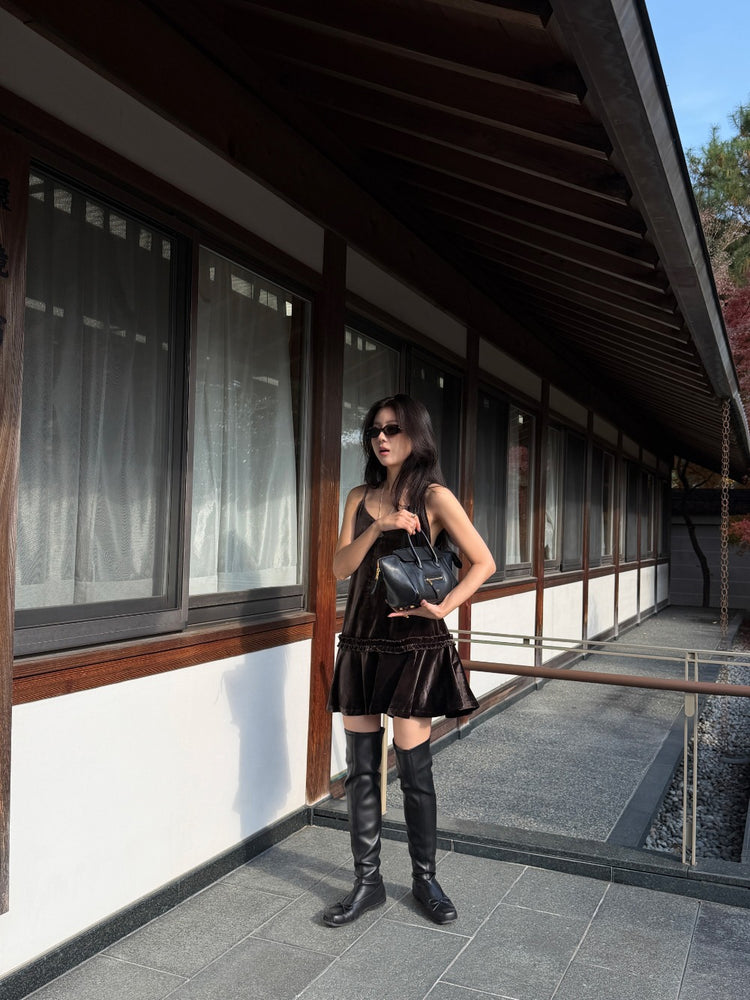 高質絲絨百褶細節連身裙