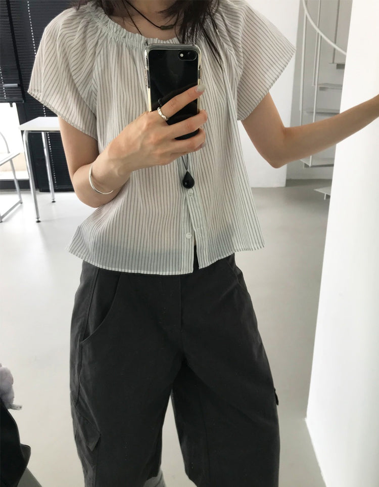 條紋美肩排鈕上衣
