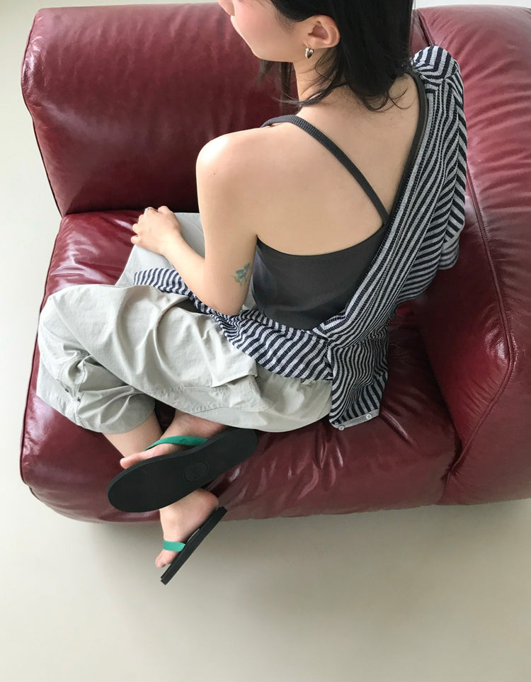 美背V領細帶修身背心