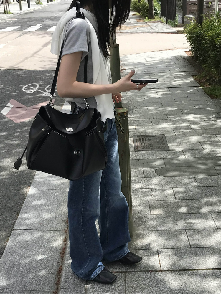 美刷色boot cut低腰牛仔褲