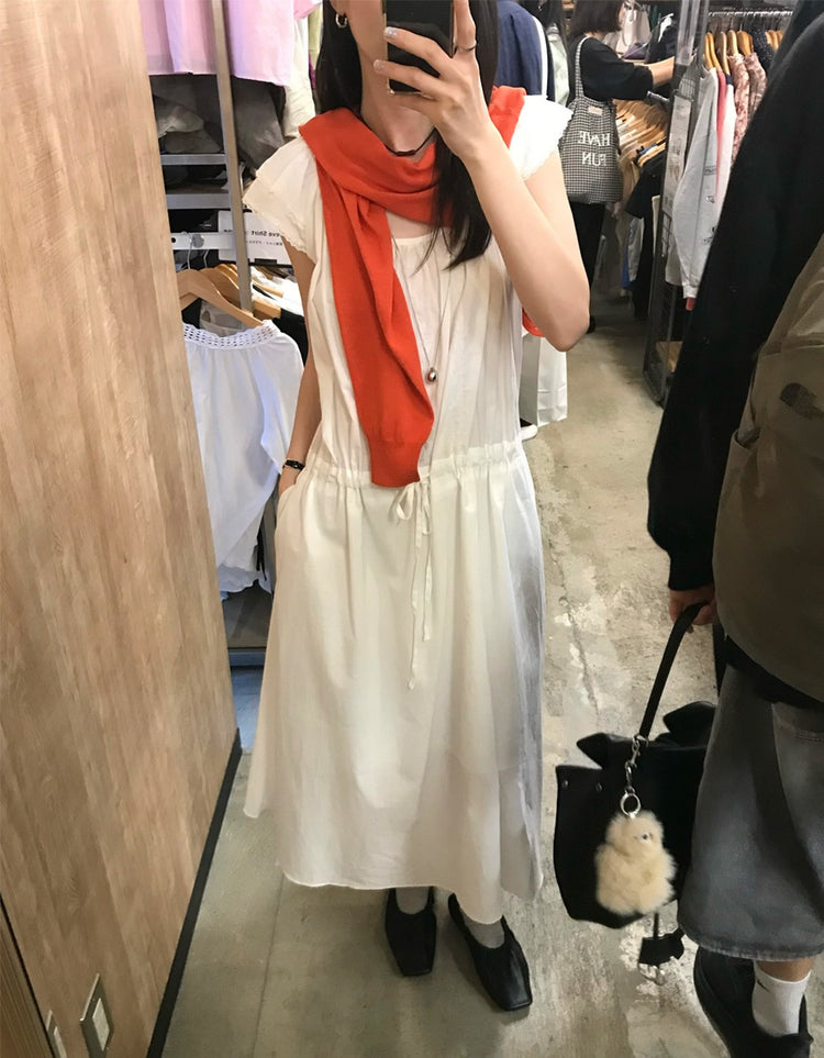 蕾絲邊細節修腰連身裙