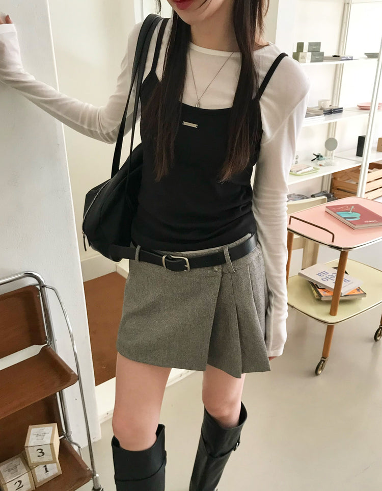 美色細帶鐵牌修身背心