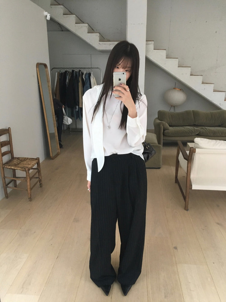 霧光垂帶領巾細節襯衫