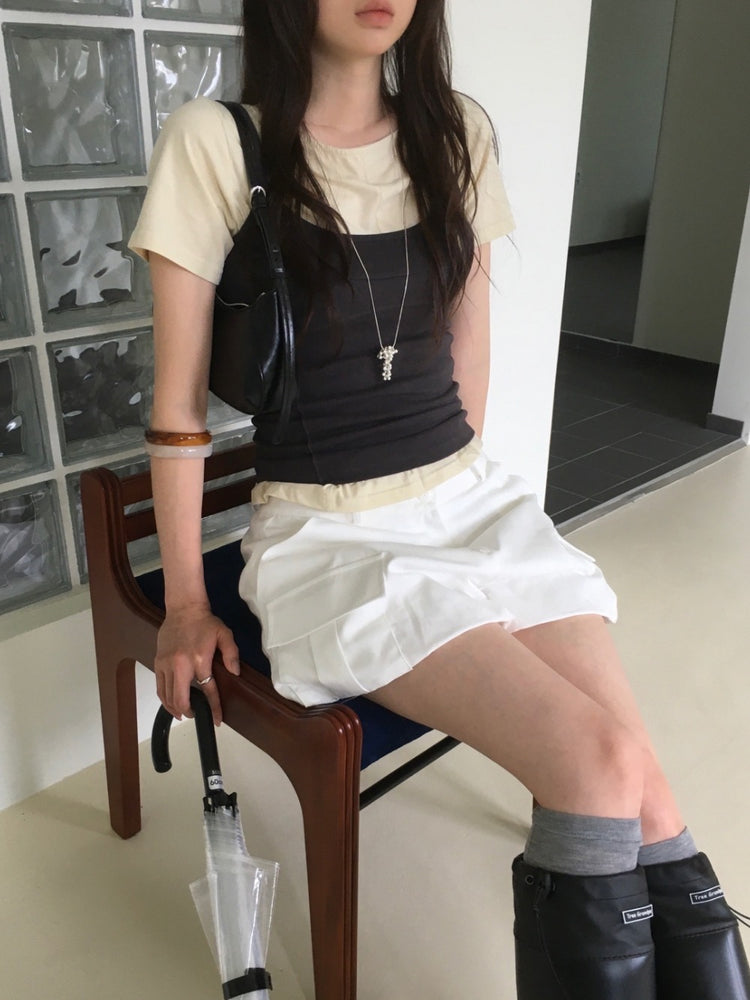 細帶削肩壓線細節背心
