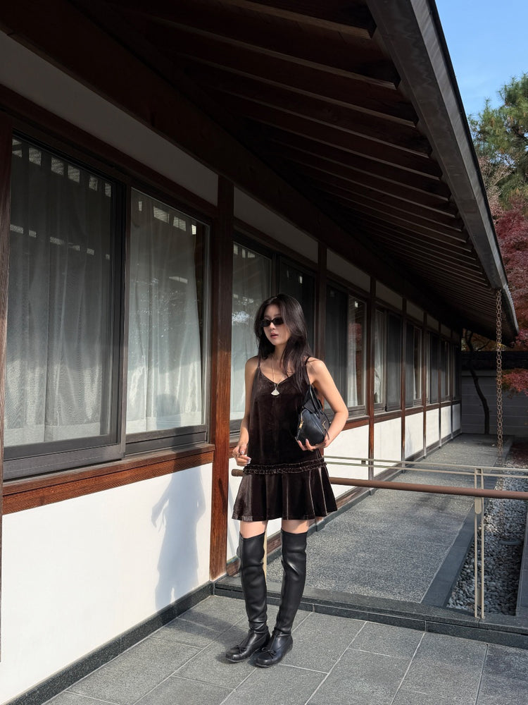 高質絲絨百褶細節連身裙